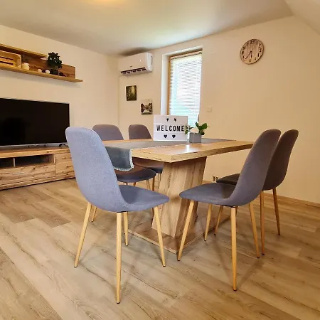 River View Irena Lägenhet